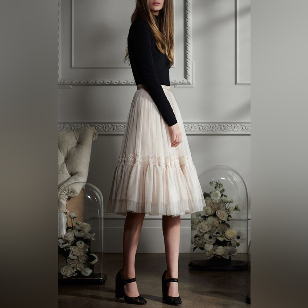 NWOT REVOLVE Needle & Thread Lace Tulle Midi Skirt in Rose Beige - Size 4